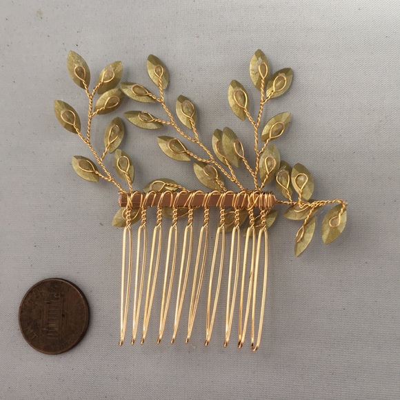 New! Crystal Leaf Comb Hair Comb - Picture 4 of 6